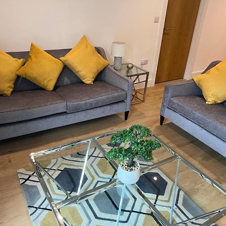 Lovely 2 Bed Apartment In Leeds Centre Exteriör bild