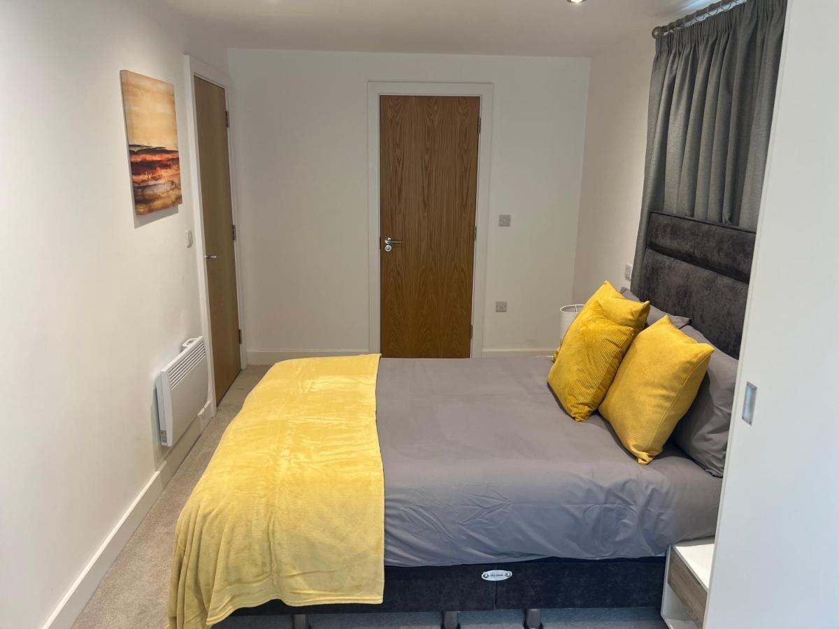 Lovely 2 Bed Apartment In Leeds Centre Exteriör bild